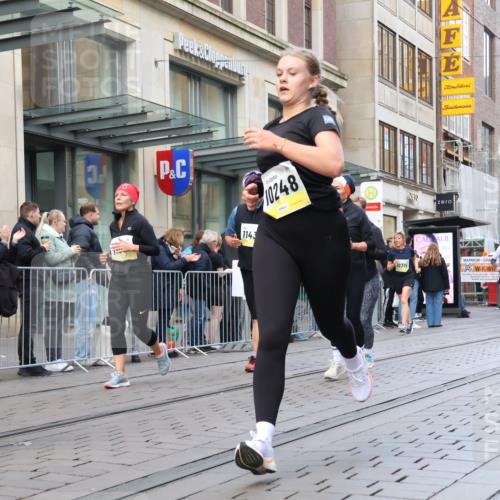 05.10.2025 - 20. swb-Marathon Bremen Strokosch-Dieckow http://msf.ph/oto/9270780 05.10.2025 11:08:45 Ziel 9184, 9466, 9632, 9721, 9774, 9798, 9815, 9912, 10031, 10087, 10248, 10315, 10458, 10522, 10714, 10784, 10840, 11056, 11126, 11142, 11379, 11437, 11530, 11674, 9184, 9466, 9632, 9721, 9774, 9798, 9815, 9912, 10031, 10087, 10248, 10315, 10458, 10522, 10714, 10784, 10840, 11056, 11126, 11142, 11379, 11437, 11530, 11674 meine-sportfotos.de