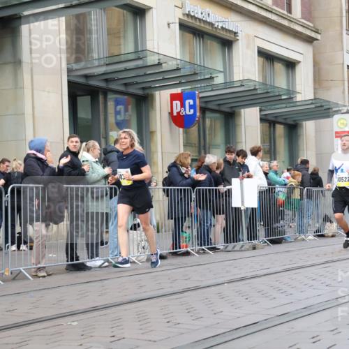 05.10.2025 - 20. swb-Marathon Bremen Strokosch-Dieckow http://msf.ph/oto/9270913 05.10.2025 11:08:48 Ziel 9466, 9632, 9774, 9798, 9815, 9912, 10031, 10087, 10248, 10295, 10315, 10458, 10522, 10714, 10784, 10840, 11056, 11126, 11142, 11379, 11437, 11530, 11674, 9466, 9632, 9774, 9798, 9815, 9912, 10031, 10087, 10248, 10295, 10315, 10458, 10522, 10714, 10784, 10840, 11056, 11126, 11142, 11379, 11437, 11530, 11674 meine-sportfotos.de