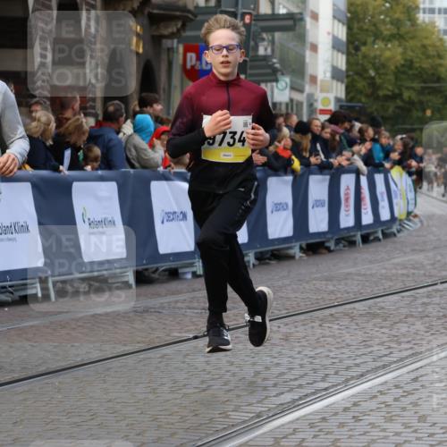 05.10.2025 - 20. swb-Marathon Bremen Strokosch-Dieckow http://msf.ph/oto/9270989 05.10.2025 11:10:20 Ziel 8225, 8533, 9734, 9895, 10189, 10280, 10288, 10552, 11333, 11388 meine-sportfotos.de
