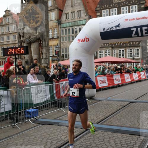 05.10.2025 - 20. swb-Marathon Bremen Yannick Fuchs http://msf.ph/oto/9271169 05.10.2025 12:15:46 Ziel 12 meine-sportfotos.de