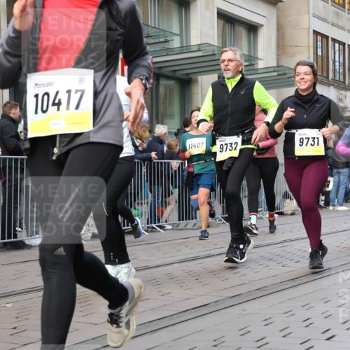 05.10.2025 - 20. swb-Marathon Bremen Strokosch-Dieckow http://msf.ph/oto/9271594 05.10.2025 11:09:19 Ziel 9001, 9002, 9185, 9493, 9538, 9649, 9731, 9732, 9887, 9945, 10074, 10245, 10316, 10412, 10417, 10419, 10672, 10865, 10881, 10886, 10943, 11206, 11407, 11447, 11486, 11526, 11614, 11654, 11655, 11664, 9001, 9002, 9185, 9493, 9538, 9649, 9731, 9732, 9887, 9945, 10074, 10245, 10316, 10412, 10417, 10419, 10672, 10865, 10881, 10886, 10943, 11206, 11447, 11526, 11614, 11664 meine-sportfotos.de