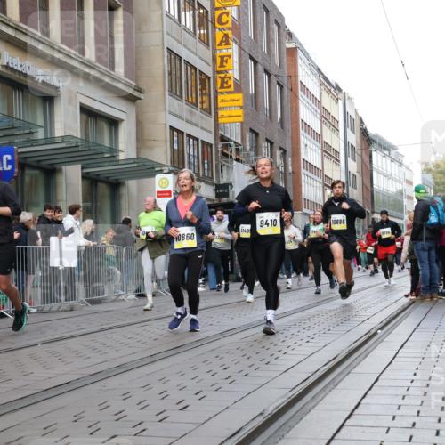 05.10.2025 - 20. swb-Marathon Bremen Strokosch-Dieckow http://msf.ph/oto/9271794 05.10.2025 11:09:32 Ziel 9001, 9288, 9410, 9538, 9561, 9685, 9731, 9732, 9760, 9887, 9972, 10245, 10316, 10412, 10435, 10448, 10515, 10659, 10672, 10827, 10860, 10881, 10885, 10886, 11206, 11219, 11381, 11405, 11407, 11486, 11634, 11654, 11655, 11664, 11748, 9001, 9288, 9410, 9538, 9561, 9685, 9731, 9732, 9760, 9887, 9972, 10245, 10316, 10412, 10435, 10448, 10515, 10659, 10672, 10827, 10860, 10881, 10885, 10886, 11206, 11219, 11381, 11405, 11664 meine-sportfotos.de