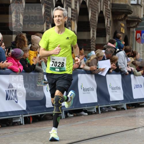 05.10.2025 - 20. swb-Marathon Bremen Strokosch-Dieckow http://msf.ph/oto/9271975 05.10.2025 13:02:39 Ziel 3054, 4274, 7028, 7170 meine-sportfotos.de