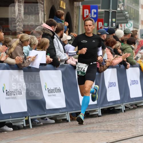 05.10.2025 - 20. swb-Marathon Bremen Strokosch-Dieckow http://msf.ph/oto/9272049 05.10.2025 13:02:45 Ziel 539, 3054, 4274 meine-sportfotos.de