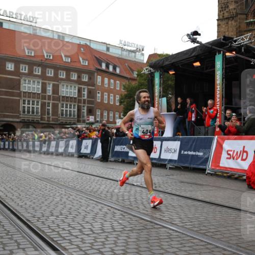 05.10.2025 - 20. swb-Marathon Bremen Yannick Fuchs http://msf.ph/oto/9272082 05.10.2025 12:17:54 Ziel 404, 1739 meine-sportfotos.de