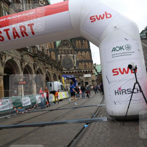 05.10.2025 - 20. swb-Marathon Bremen Yannick Fuchs http://msf.ph/oto/9272190 05.10.2025 12:17:56 Ziel 404, 1739 meine-sportfotos.de