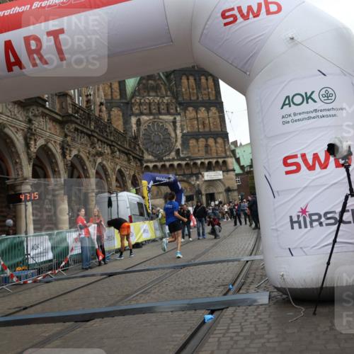 05.10.2025 - 20. swb-Marathon Bremen Yannick Fuchs http://msf.ph/oto/9272195 05.10.2025 12:17:56 Ziel 404, 1739 meine-sportfotos.de