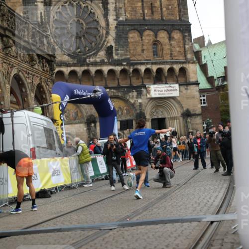 05.10.2025 - 20. swb-Marathon Bremen Yannick Fuchs http://msf.ph/oto/9272203 05.10.2025 12:17:56 Ziel 404, 1739 meine-sportfotos.de