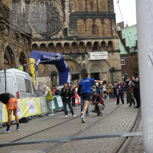 05.10.2025 - 20. swb-Marathon Bremen Yannick Fuchs http://msf.ph/oto/9272210 05.10.2025 12:17:56 Ziel 404, 1739 meine-sportfotos.de