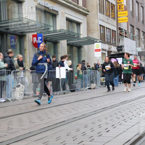 05.10.2025 - 20. swb-Marathon Bremen Strokosch-Dieckow http://msf.ph/oto/9272216 05.10.2025 11:09:51 Ziel 7799, 8533, 9288, 9470, 9476, 9554, 9561, 9734, 9760, 9806, 10082, 10189, 10280, 10383, 10435, 10515, 10563, 10596, 10659, 10885, 10969, 11204, 11261, 11333, 11401, 11405, 11536, 11634, 11748, 7799, 8533, 9288, 9470, 9476, 9554, 9561, 9734, 9760, 9806, 10082, 10189, 10280, 10383, 10435, 10515, 10563, 10596, 10659, 10885, 10969, 11204, 11261, 11333, 11401, 11405 meine-sportfotos.de