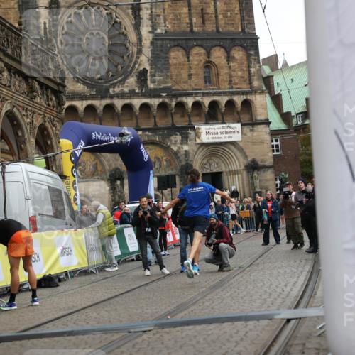 05.10.2025 - 20. swb-Marathon Bremen Yannick Fuchs http://msf.ph/oto/9272224 05.10.2025 12:17:57 Ziel 404, 1739 meine-sportfotos.de