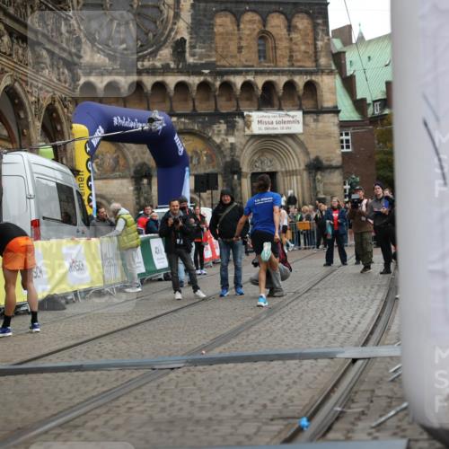 05.10.2025 - 20. swb-Marathon Bremen Yannick Fuchs http://msf.ph/oto/9272238 05.10.2025 12:17:57 Ziel 404, 1739 meine-sportfotos.de