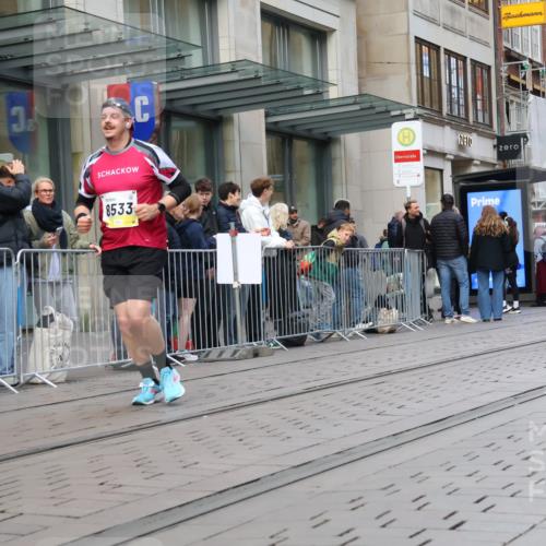 05.10.2025 - 20. swb-Marathon Bremen Strokosch-Dieckow http://msf.ph/oto/9272283 05.10.2025 11:09:56 Ziel 7799, 8225, 8533, 9470, 9476, 9554, 9561, 9734, 9806, 9895, 10082, 10189, 10280, 10288, 10383, 10552, 10563, 10596, 10969, 11204, 11261, 11333, 11388, 11401, 11536, 7799, 8225, 8533, 9470, 9476, 9554, 9561, 9734, 9806, 9895, 10082, 10189, 10280, 10288, 10383, 10552, 10563, 10596, 10969, 11204, 11261, 11333, 11388, 11401 meine-sportfotos.de