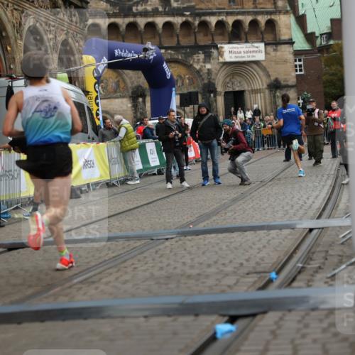 05.10.2025 - 20. swb-Marathon Bremen Yannick Fuchs http://msf.ph/oto/9272292 05.10.2025 12:17:57 Ziel 404, 1739 meine-sportfotos.de