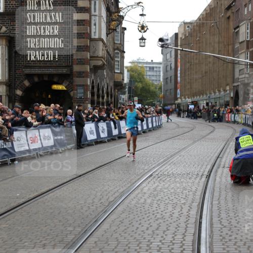 05.10.2025 - 20. swb-Marathon Bremen Yannick Fuchs http://msf.ph/oto/9272437 05.10.2025 12:19:14 Ziel 2049 meine-sportfotos.de