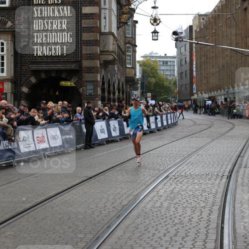 05.10.2025 - 20. swb-Marathon Bremen Yannick Fuchs http://msf.ph/oto/9272474 05.10.2025 12:19:14 Ziel 2049 meine-sportfotos.de