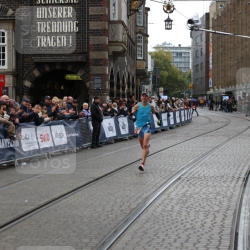 05.10.2025 - 20. swb-Marathon Bremen Yannick Fuchs http://msf.ph/oto/9272489 05.10.2025 12:19:14 Ziel 2049 meine-sportfotos.de