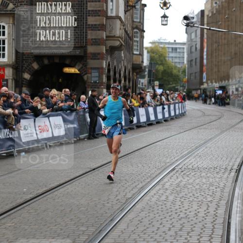 05.10.2025 - 20. swb-Marathon Bremen Yannick Fuchs http://msf.ph/oto/9272551 05.10.2025 12:19:15 Ziel 2049 meine-sportfotos.de