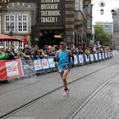 05.10.2025 - 20. swb-Marathon Bremen Yannick Fuchs http://msf.ph/oto/9272591 05.10.2025 12:19:15 Ziel 2049 meine-sportfotos.de
