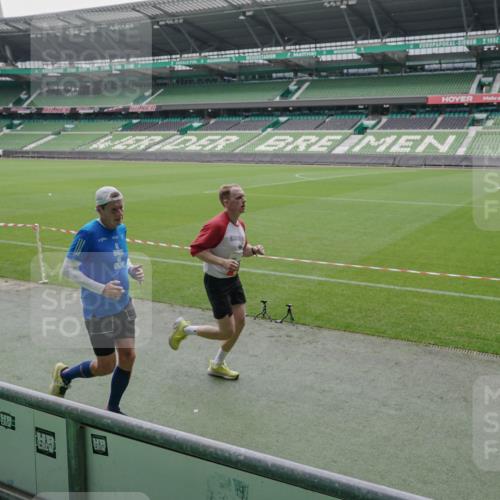 05.10.2025 - 20. swb-Marathon Bremen Michael Burmester http://msf.ph/oto/9272639 05.10.2025 12:47:10 Laufen im Stadion 223, 265, 391, 442, 502, 505, 545, 609, 770, 818, 862, 891, 1246, 1521, 1635, 2613, 2872, 2939, 3054, 3084, 4255, 4758, 4848, 4966, 4988, 5656, 5831, 6295, 7070, 7170, 7583, 8013, 256, 281, 2163, 2228, 2276, 2585, 3381, 4274, 4617, 6849, 7675 meine-sportfotos.de