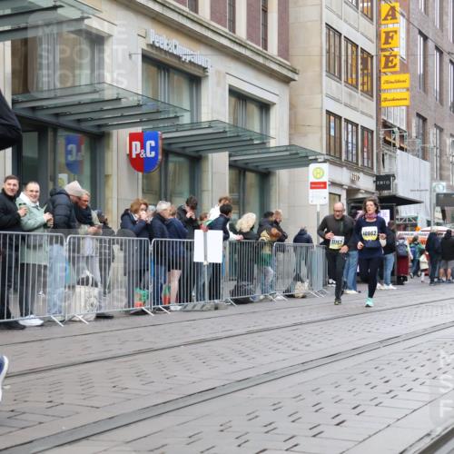 05.10.2025 - 20. swb-Marathon Bremen Strokosch-Dieckow http://msf.ph/oto/9272641 05.10.2025 11:10:21 Ziel 9446, 9572, 9804, 9984, 10146, 10399, 10440, 10441, 10442, 10665, 10861, 10962, 10980, 11157, 11161, 11240, 11318, 11342, 11544, 9446, 9572, 9804, 9984, 10146, 10399, 10440, 10441, 10442, 10665, 10861, 10962, 10980, 11157, 11161, 11240, 11318, 11342, 11544 meine-sportfotos.de