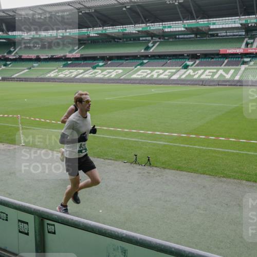 05.10.2025 - 20. swb-Marathon Bremen Michael Burmester http://msf.ph/oto/9272674 05.10.2025 12:47:13 Laufen im Stadion 223, 265, 391, 442, 502, 505, 545, 609, 770, 818, 862, 891, 1246, 1521, 1635, 2472, 2482, 2613, 2872, 2939, 3054, 3061, 3084, 4215, 4255, 4758, 4848, 4966, 4988, 5656, 5831, 6295, 7070, 7170, 7583, 8013, 256, 281, 2163, 2276, 2585, 3054, 3381, 4617, 6849, 7675 meine-sportfotos.de