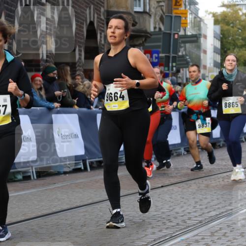 05.10.2025 - 20. swb-Marathon Bremen Strokosch-Dieckow http://msf.ph/oto/9272745 05.10.2025 11:11:06 Ziel 8865, 9245, 9273, 9664, 9822, 9823, 9836, 9837, 9948, 10415, 11257, 11395, 11580 meine-sportfotos.de
