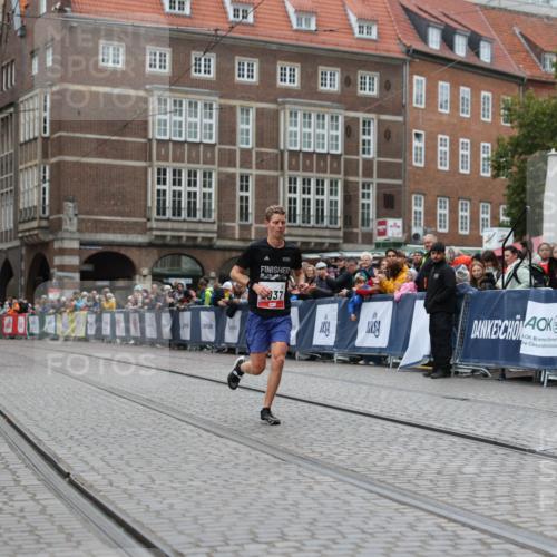 05.10.2025 - 20. swb-Marathon Bremen Yannick Fuchs http://msf.ph/oto/9272806 05.10.2025 12:20:30 Ziel 2037 meine-sportfotos.de
