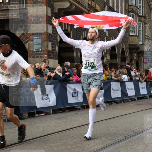 05.10.2025 - 20. swb-Marathon Bremen Strokosch-Dieckow http://msf.ph/oto/9272826 05.10.2025 13:03:02 Ziel 45, 2036, 2141, 2939, 3197, 4629, 7675 meine-sportfotos.de