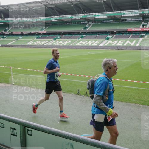 05.10.2025 - 20. swb-Marathon Bremen Michael Burmester http://msf.ph/oto/9272933 05.10.2025 12:47:40 Laufen im Stadion 223, 265, 344, 346, 391, 442, 505, 564, 656, 770, 1205, 1526, 1635, 1642, 1646, 2360, 2472, 2482, 2613, 2656, 2872, 2939, 3061, 4215, 4255, 4291, 4313, 4966, 4988, 5656, 5831, 6295, 6804, 7070, 7170, 7176, 7492, 7900, 8013, 223, 502, 545, 609, 818, 862, 1521, 4848, 6295, 7583 meine-sportfotos.de