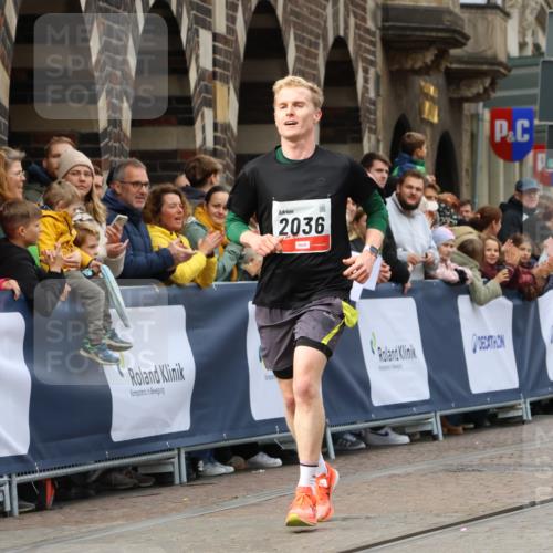 05.10.2025 - 20. swb-Marathon Bremen Strokosch-Dieckow http://msf.ph/oto/9273086 05.10.2025 13:03:09 Ziel 2036, 2141, 2939, 4629, 5831, 7675 meine-sportfotos.de
