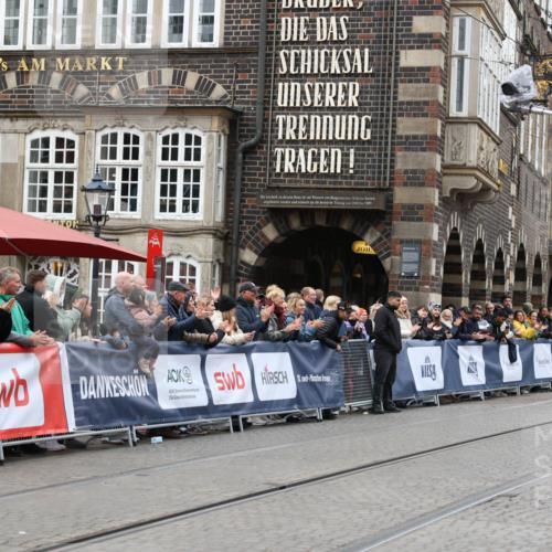 05.10.2025 - 20. swb-Marathon Bremen Yannick Fuchs http://msf.ph/oto/9273170 05.10.2025 12:22:09 Ziel  meine-sportfotos.de