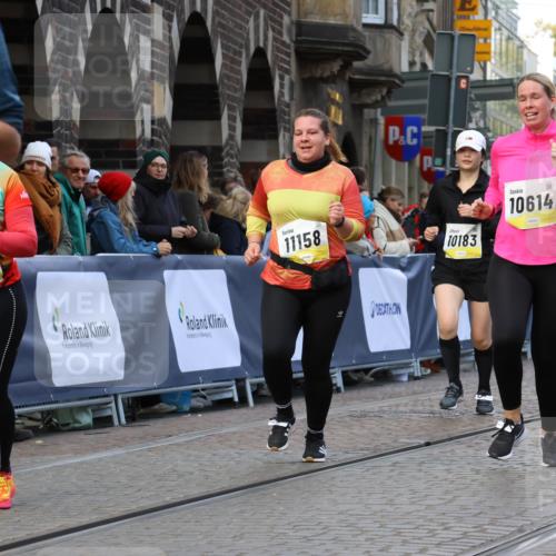 05.10.2025 - 20. swb-Marathon Bremen Strokosch-Dieckow http://msf.ph/oto/9273271 05.10.2025 11:11:14 Ziel 9011, 9245, 9264, 9273, 9386, 9479, 9822, 9823, 9836, 9837, 10183, 10614, 11158, 11568, 11578, 11580 meine-sportfotos.de