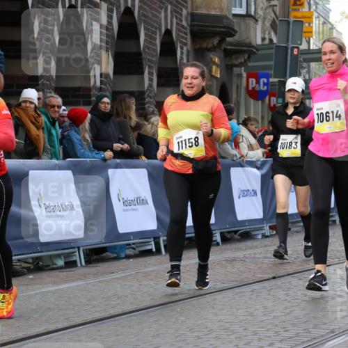 05.10.2025 - 20. swb-Marathon Bremen Strokosch-Dieckow http://msf.ph/oto/9273297 05.10.2025 11:11:14 Ziel 9011, 9245, 9264, 9273, 9386, 9479, 9822, 9823, 9836, 9837, 10183, 10614, 11158, 11568, 11578, 11580 meine-sportfotos.de