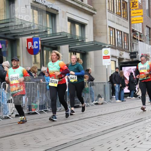 05.10.2025 - 20. swb-Marathon Bremen Strokosch-Dieckow http://msf.ph/oto/9273333 05.10.2025 11:11:14 Ziel 9453, 9680, 9999, 10058, 10235, 10236, 10264, 10320, 10333, 11030, 11083, 11172, 11191, 9453, 9680, 9999, 10058, 10235, 10236, 10264, 10320, 10333, 11030, 11083, 11172, 11191 meine-sportfotos.de