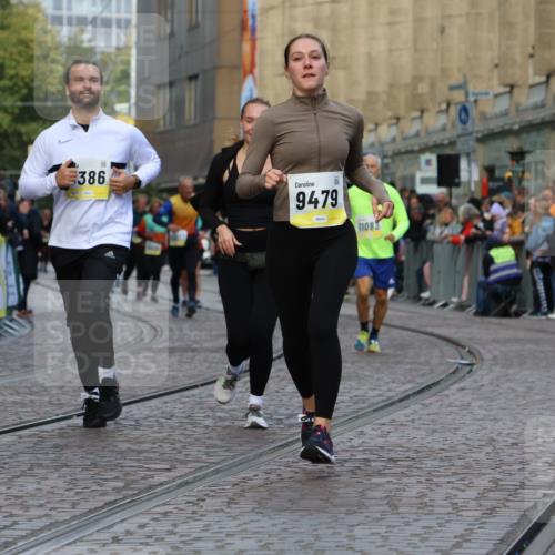 05.10.2025 - 20. swb-Marathon Bremen Strokosch-Dieckow http://msf.ph/oto/9273349 05.10.2025 11:11:15 Ziel 9011, 9264, 9273, 9386, 9479, 9836, 9837, 10183, 10614, 11158, 11568, 11578, 11580 meine-sportfotos.de