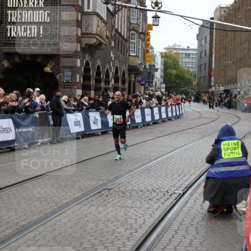 05.10.2025 - 20. swb-Marathon Bremen Yannick Fuchs http://msf.ph/oto/9273401 05.10.2025 12:25:04 Ziel 1357 meine-sportfotos.de