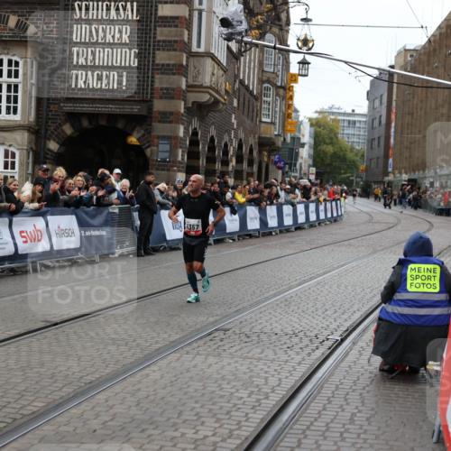 05.10.2025 - 20. swb-Marathon Bremen Yannick Fuchs http://msf.ph/oto/9273433 05.10.2025 12:25:05 Ziel 1357 meine-sportfotos.de