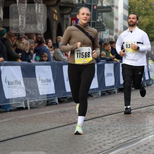 05.10.2025 - 20. swb-Marathon Bremen Strokosch-Dieckow http://msf.ph/oto/9273460 05.10.2025 11:11:17 Ziel 9011, 9264, 9273, 9386, 9479, 10183, 10614, 11158, 11568, 11578 meine-sportfotos.de