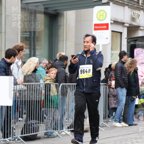 05.10.2025 - 20. swb-Marathon Bremen Strokosch-Dieckow http://msf.ph/oto/9273467 05.10.2025 11:11:32 Ziel 7007, 9420, 9648, 9680, 9726, 9784, 9867, 9999, 10058, 10235, 10236, 10499, 10540, 10815, 10839, 10849, 11088, 11172, 11215, 11563, 7007, 9420, 9648, 9680, 9726, 9784, 9867, 9999, 10058, 10235, 10236, 10499, 10540, 10815, 10839, 10849, 11088, 11172, 11215, 11563 meine-sportfotos.de
