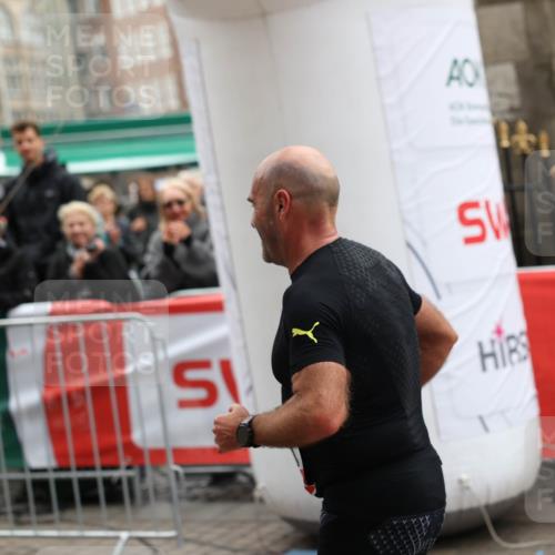 05.10.2025 - 20. swb-Marathon Bremen Yannick Fuchs http://msf.ph/oto/9273529 05.10.2025 12:25:08 Ziel 1357 meine-sportfotos.de
