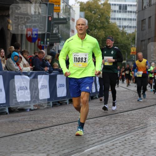 05.10.2025 - 20. swb-Marathon Bremen Strokosch-Dieckow http://msf.ph/oto/9273585 05.10.2025 11:11:24 Ziel 10320, 11083 meine-sportfotos.de