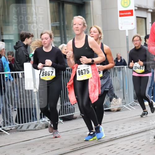 05.10.2025 - 20. swb-Marathon Bremen Strokosch-Dieckow http://msf.ph/oto/9273639 05.10.2025 11:11:37 Ziel 7007, 9420, 9526, 9648, 9675, 9680, 9726, 9784, 9867, 10235, 10236, 10463, 10499, 10540, 10815, 10839, 10849, 11088, 11215, 11563, 7007, 9420, 9526, 9648, 9675, 9680, 9726, 9784, 9867, 10235, 10236, 10463, 10499, 10540, 10815, 10839, 10849, 11088, 11215, 11563 meine-sportfotos.de