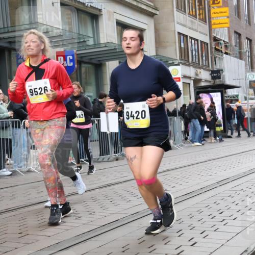 05.10.2025 - 20. swb-Marathon Bremen Strokosch-Dieckow http://msf.ph/oto/9273743 05.10.2025 11:11:40 Ziel 7007, 9420, 9526, 9648, 9675, 9726, 9784, 9867, 10463, 10499, 10540, 10815, 10839, 10849, 11088, 11215, 11563, 7007, 9420, 9526, 9648, 9675, 9726, 9784, 9867, 10463, 10499, 10540, 10815, 10839, 10849, 11088, 11215, 11563 meine-sportfotos.de