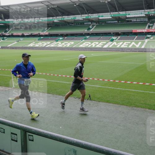 05.10.2025 - 20. swb-Marathon Bremen Michael Burmester http://msf.ph/oto/9273939 05.10.2025 12:49:32 Laufen im Stadion 150, 187, 270, 424, 1195, 1257, 1535, 1609, 1654, 1727, 1876, 1904, 2044, 2119, 2356, 2594, 2988, 2990, 3124, 3544, 3738, 3885, 3960, 4385, 4438, 4870, 5894, 6431, 6619, 6805, 6877, 7647, 7987, 8216, 8630, 9114, 492, 1625, 3320, 3819, 5103, 5599, 6171, 6463, 6632, 7904, 8507, 8687, 8897 meine-sportfotos.de