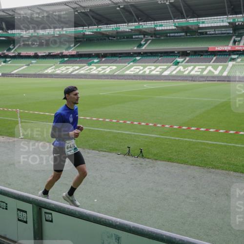 05.10.2025 - 20. swb-Marathon Bremen Michael Burmester http://msf.ph/oto/9273993 05.10.2025 12:49:37 Laufen im Stadion 150, 187, 217, 270, 287, 424, 1257, 1535, 1609, 1654, 1727, 1876, 1904, 2044, 2119, 2356, 2594, 2988, 2990, 3124, 3544, 3738, 3885, 3960, 4006, 4385, 4438, 4870, 5894, 6431, 6619, 6805, 6877, 7647, 7987, 8216, 8401, 8536, 8630, 9114, 9118, 1195, 1625, 3320, 5599, 6171, 6463, 6632, 7904, 8507, 8687, 8897 meine-sportfotos.de