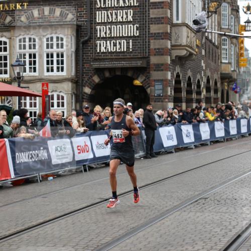 05.10.2025 - 20. swb-Marathon Bremen Yannick Fuchs http://msf.ph/oto/9274008 05.10.2025 12:26:54 Ziel 1493 meine-sportfotos.de