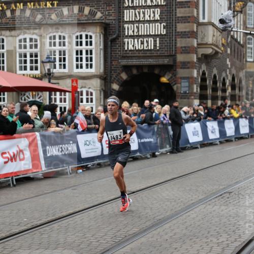 05.10.2025 - 20. swb-Marathon Bremen Yannick Fuchs http://msf.ph/oto/9274062 05.10.2025 12:26:54 Ziel 1493 meine-sportfotos.de