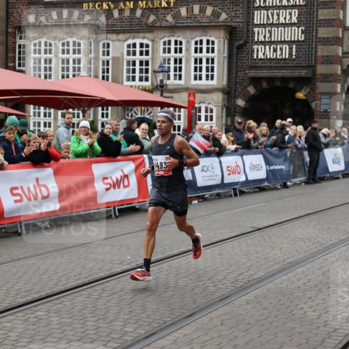 05.10.2025 - 20. swb-Marathon Bremen Yannick Fuchs http://msf.ph/oto/9274091 05.10.2025 12:26:55 Ziel 1493 meine-sportfotos.de