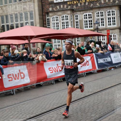 05.10.2025 - 20. swb-Marathon Bremen Yannick Fuchs http://msf.ph/oto/9274104 05.10.2025 12:26:55 Ziel 1493 meine-sportfotos.de